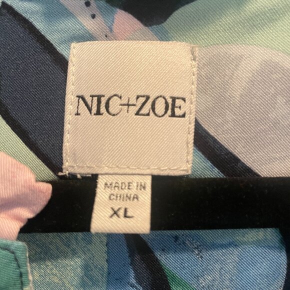 Nic and Zoe XL Frozen Tundra Print Blouse Green multi, XL - Picture 3 of 5